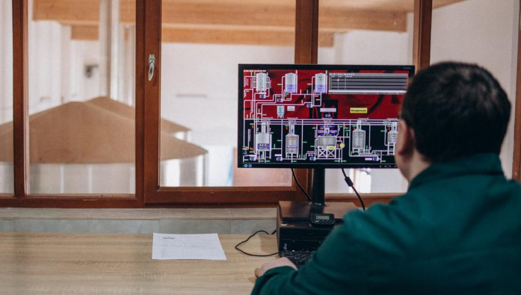 Using Computer Vision & AI for Smart Facility Management and Defect Detection